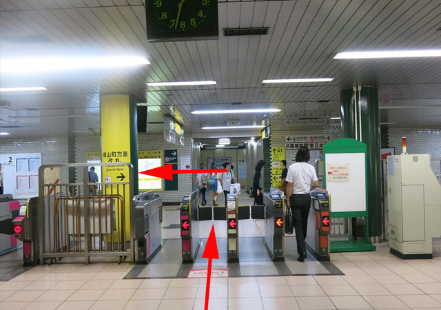 上りホームから横山出口へ2